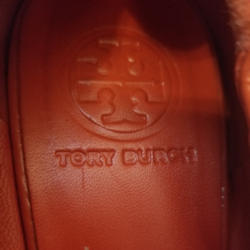Size 8 Tory Burch flats - Picture 2 of 5